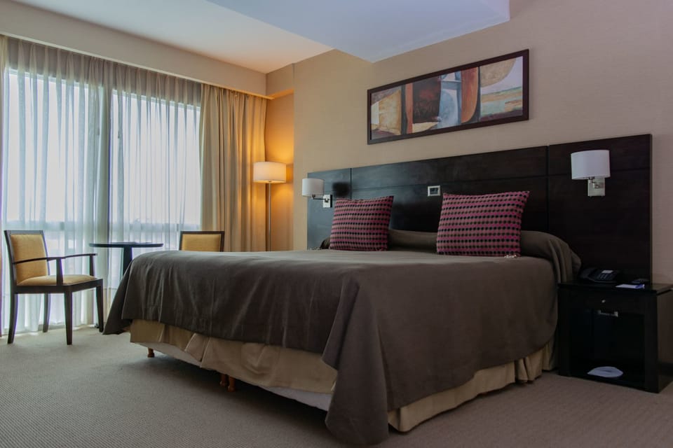 Standard Double Room, 1 Double Bed | In-room safe, desk, blackout drapes, soundproofing