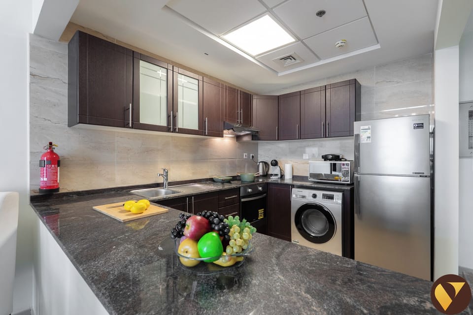 Luxury Apartment, Balcony, City View | Private kitchen | Full-size fridge, microwave, oven, stovetop