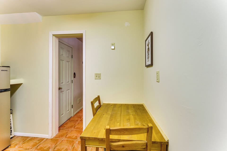 Apartment (1 Bedroom) | Interior