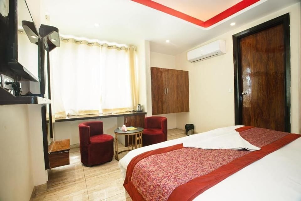 Deluxe Room | Premium bedding, bed sheets