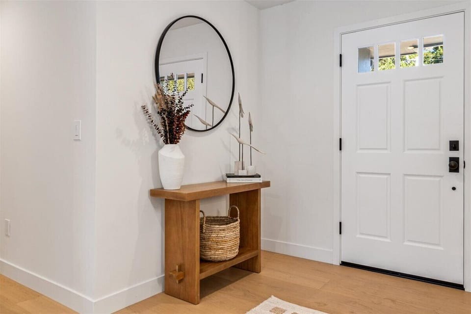 Entry Foyer