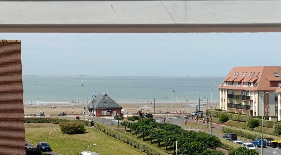 Beach/ocean view