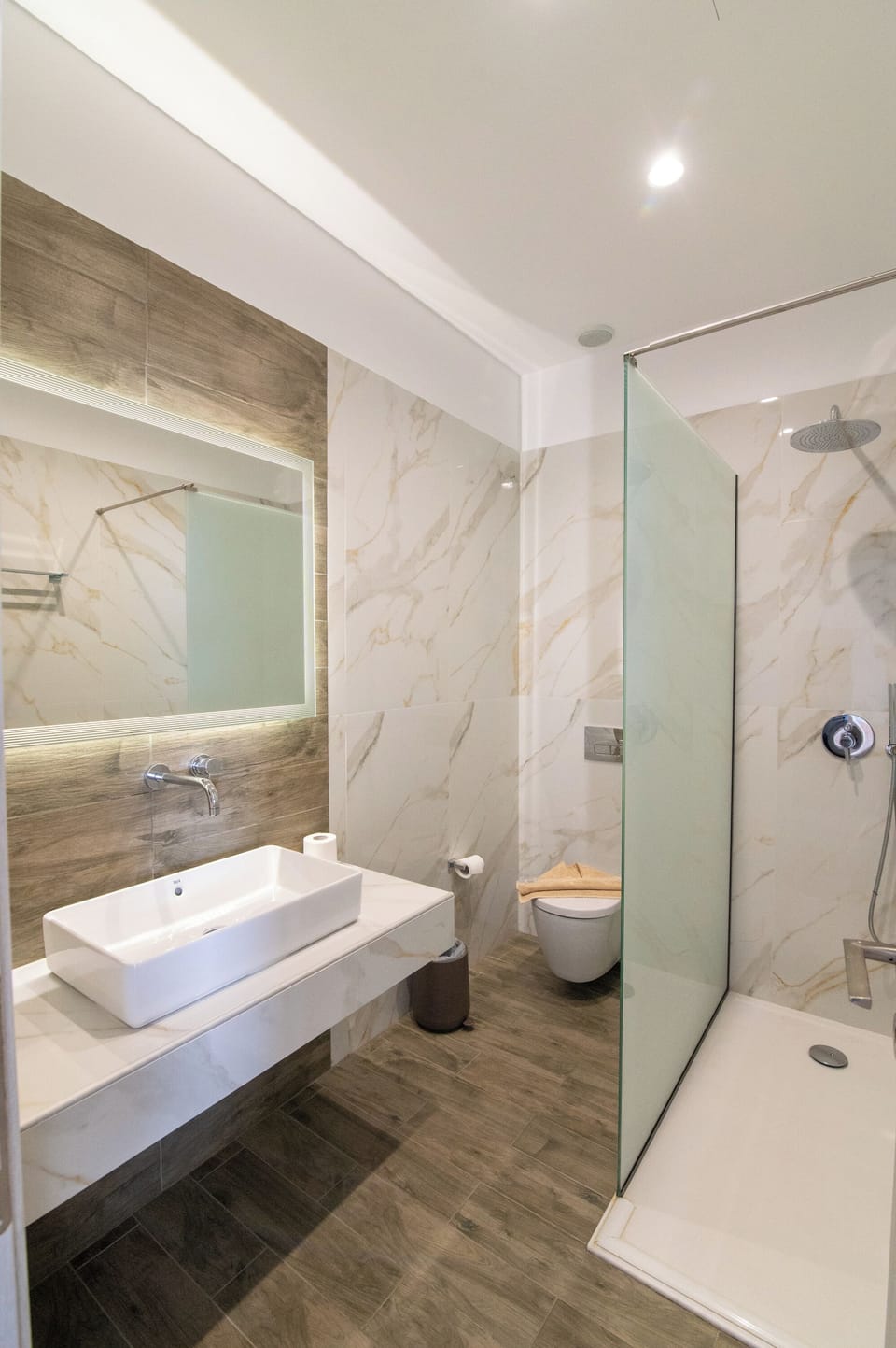 Deluxe Double Room, Balcony, Ocean View | Bathroom