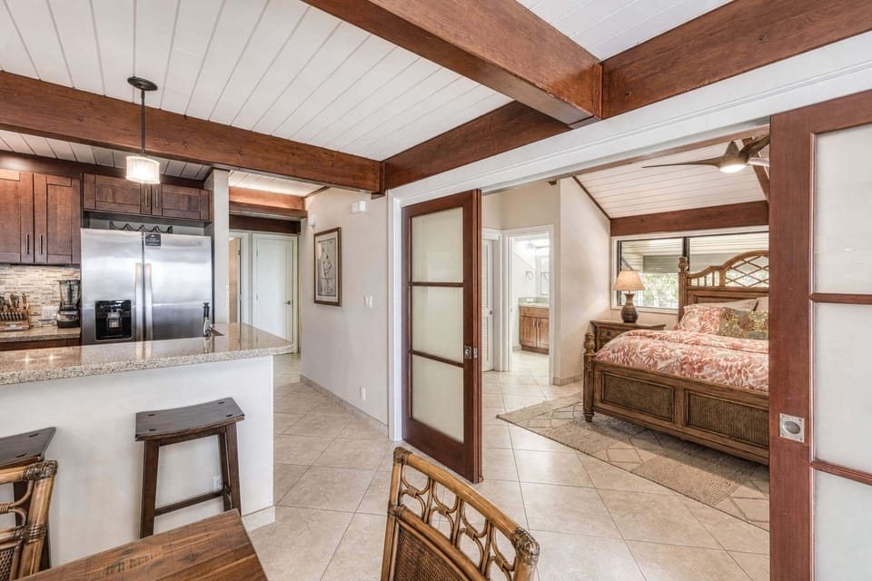 Condo, Multiple Beds, Lanai, Ocean View (Kahana Outrigger 4B1) | Interior