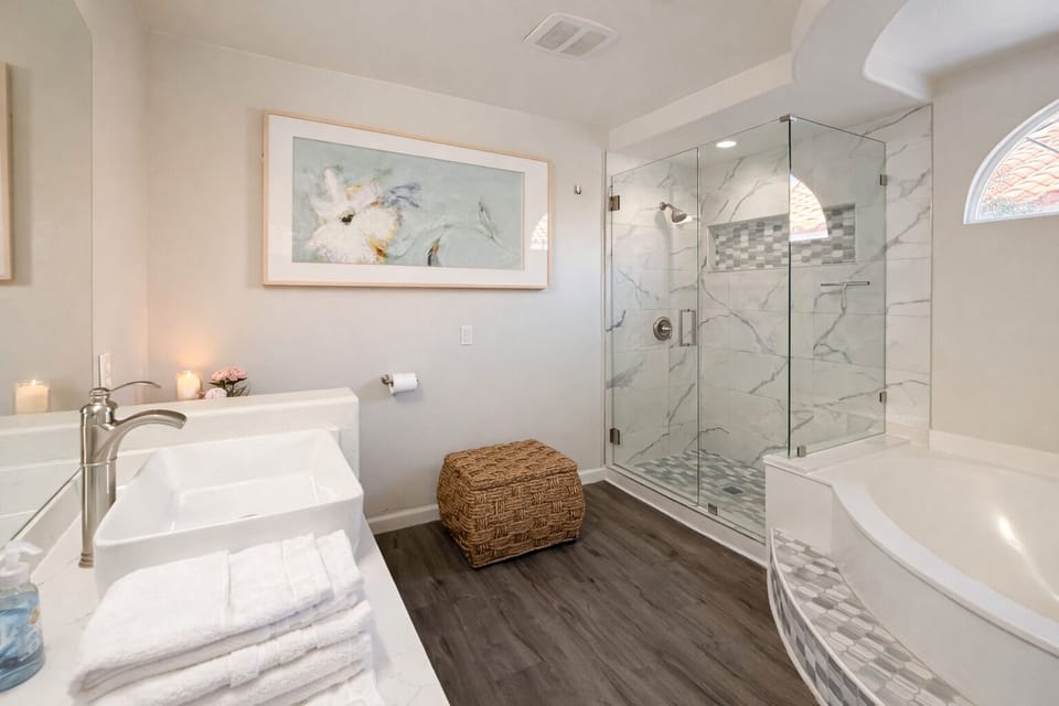 Upstairs Full Bathroom #1 - walk-in shower, tub, toilet, 2 sinks