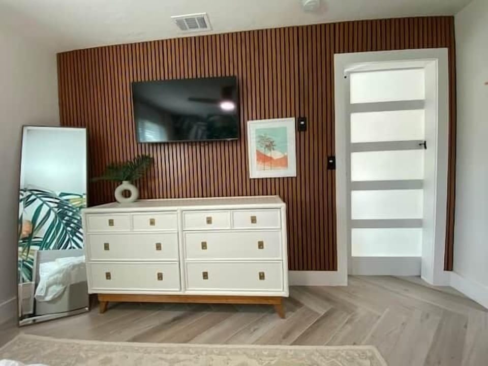 Bedroom 2 Reverse