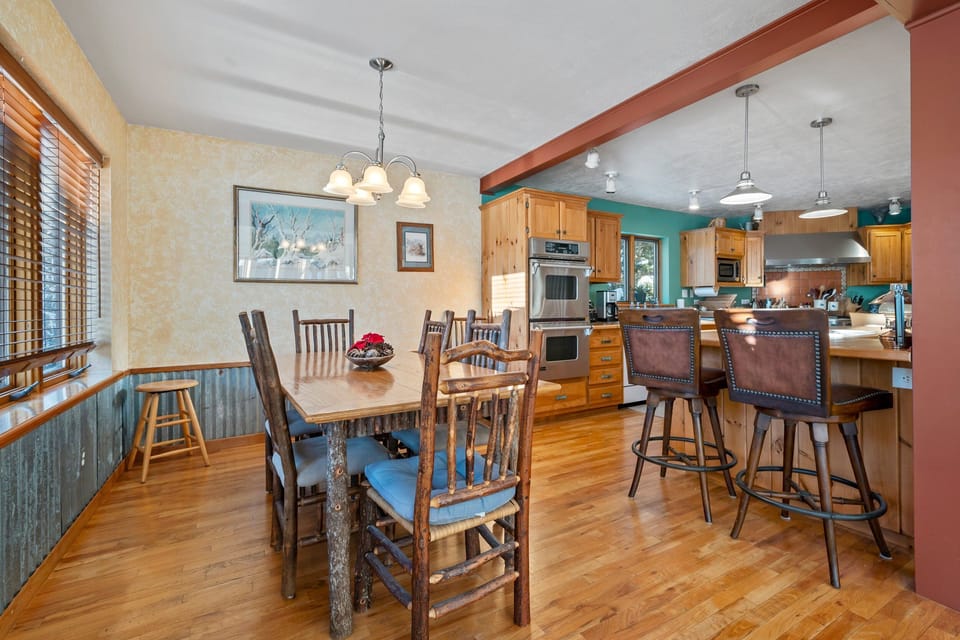 Dining area next to kitchen
