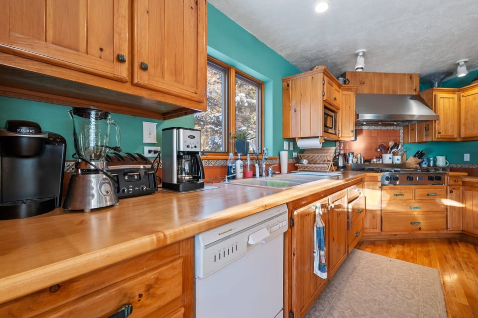 Fully equipped kitchen