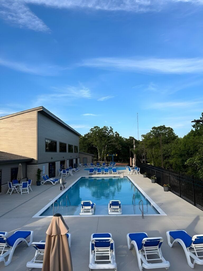 Guests have access to Four Seasons Aquatic Center & Pools