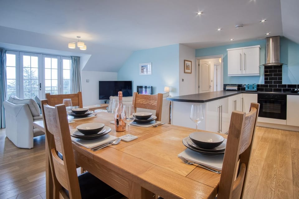 Bayview 2 - 2 Bedroom Apartment - Penally (26947)