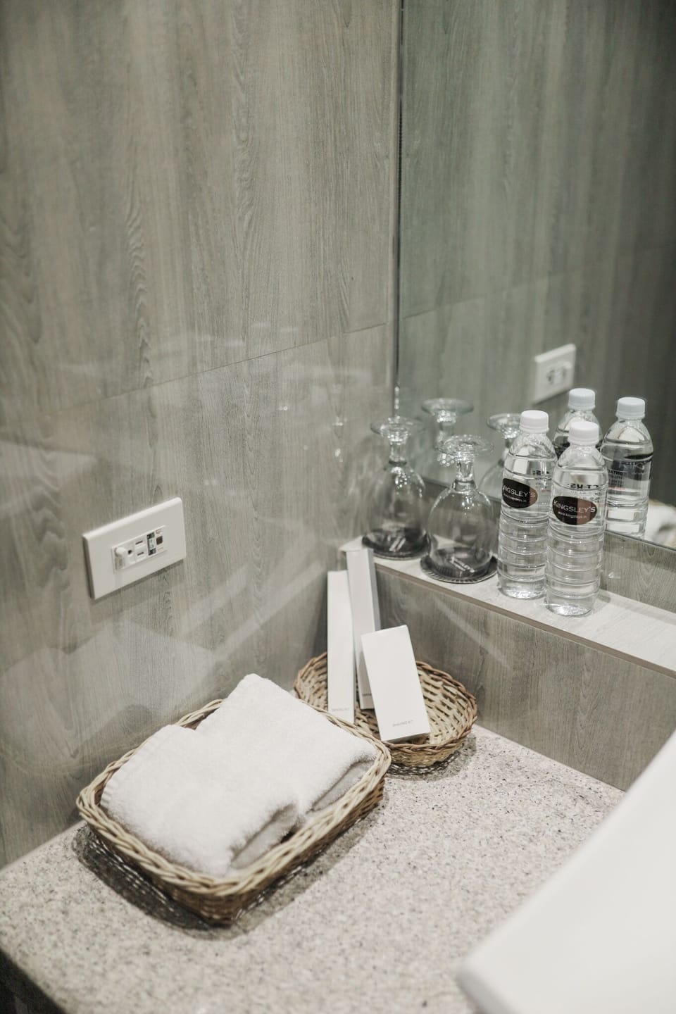 Deluxe Room, Balcony | Bathroom amenities | Shower, rainfall showerhead, free toiletries, hair dryer