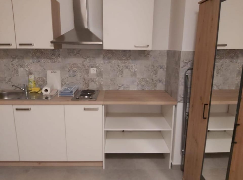 Studio (Studio Apartment With Balcony) | Living room | 32-inch flat-screen TV with satellite channels