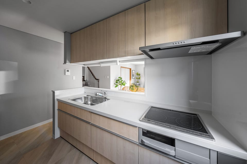 Fridge, microwave, stovetop, toaster