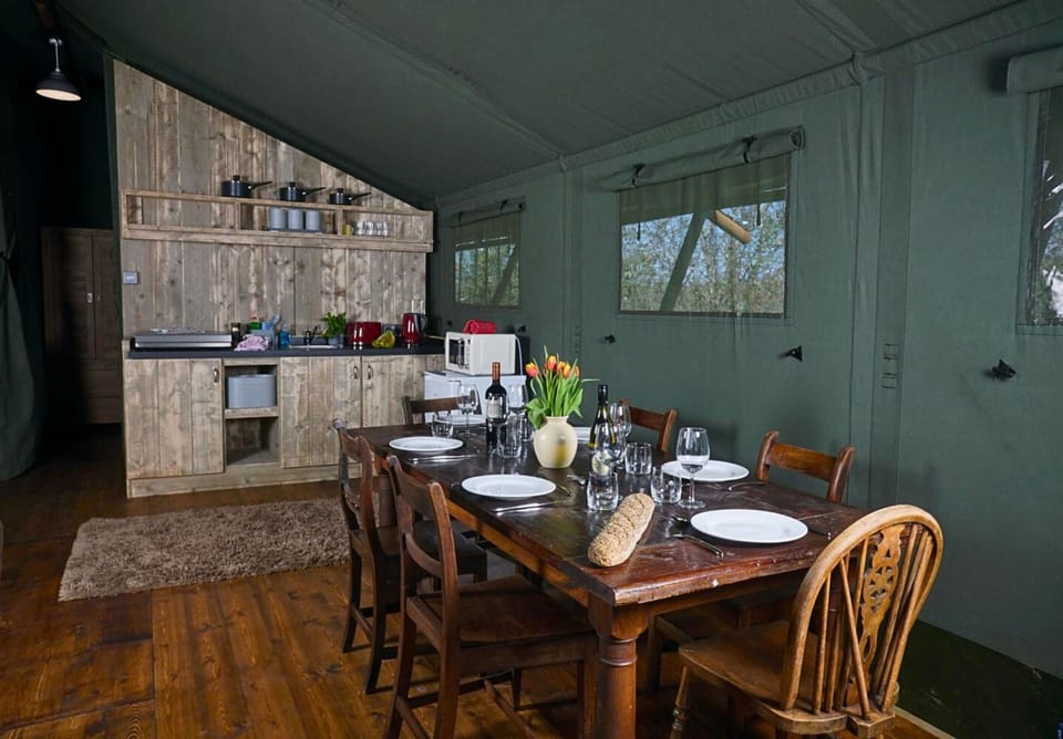 Lodge with a fully equipped kitchen
