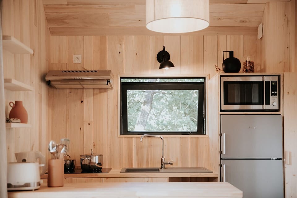 Superior Cabin, 2 Bedrooms, Kitchen, Garden View | Private kitchen | Electric kettle, toaster, toaster oven, eco-friendly cleaning products