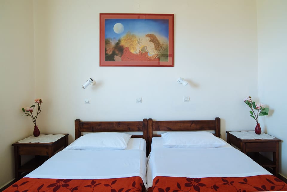 Apartment, 1 Bedroom | 1 bedroom, in-room safe, iron/ironing board, free WiFi