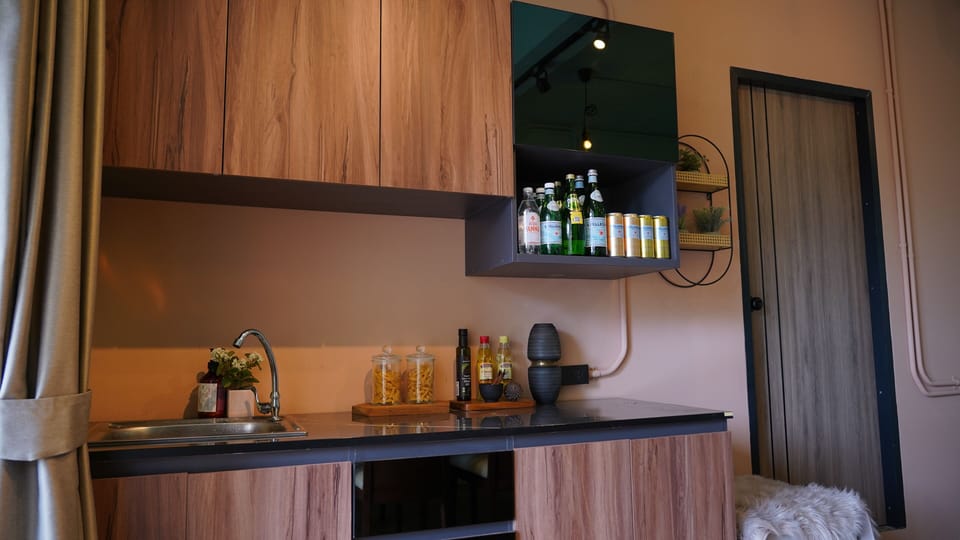 Villa, 1 Bedroom | Private kitchen | Electric kettle