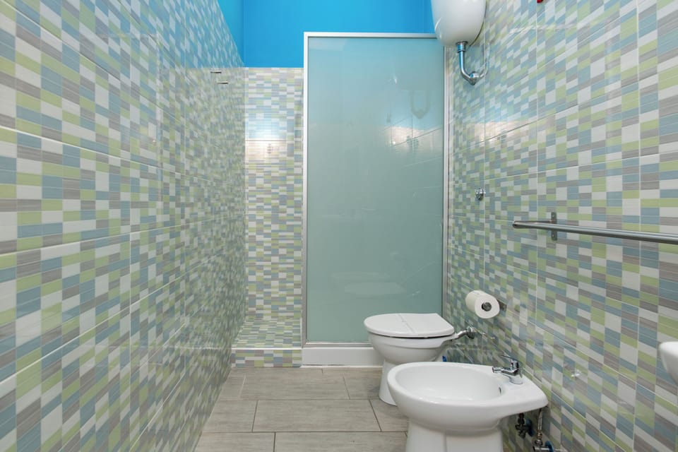 Comfort Double Room, Balcony | Bathroom