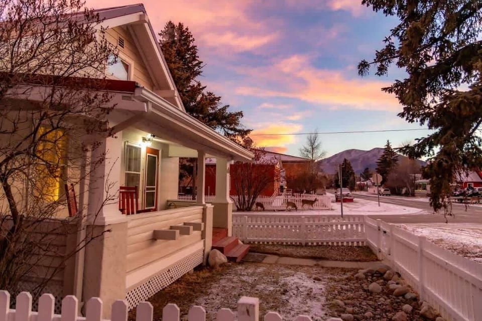 Everything is easy at the The Speakeasy