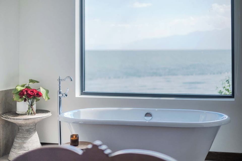 Romantic Room, Sea View | Private spa tub
