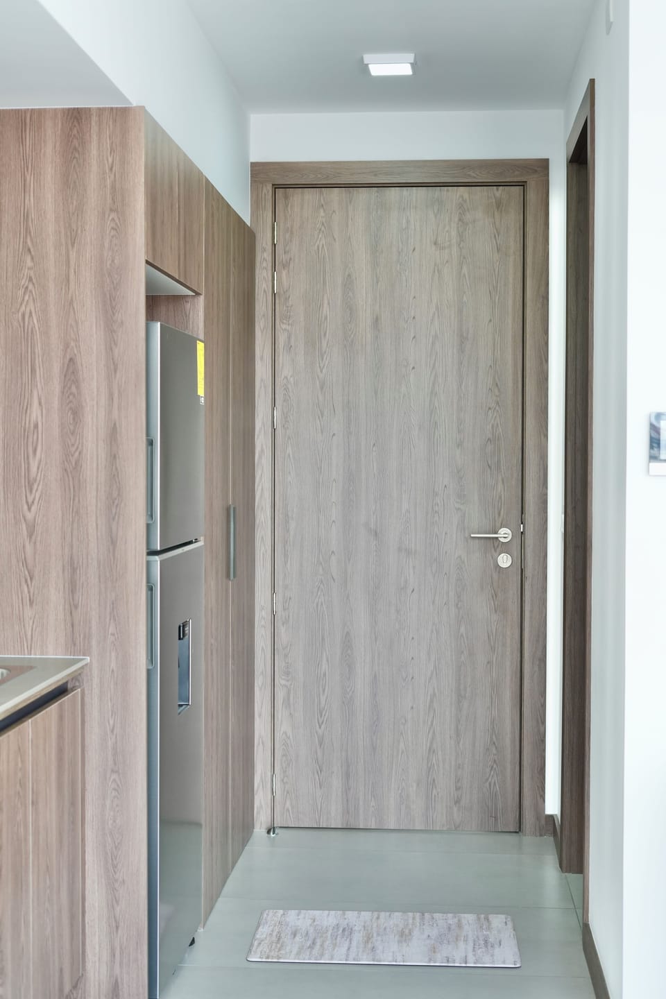 Comfort Studio, City View | Private kitchen | Microwave, stovetop, cookware/dishes/utensils