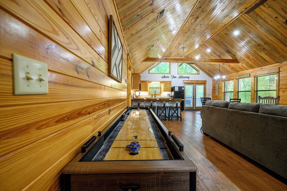 Shuffleboard fun for friendly competition and family game nights 🎯