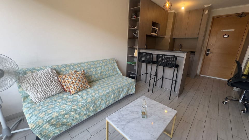 Apartment | Living area | Flat-screen TV