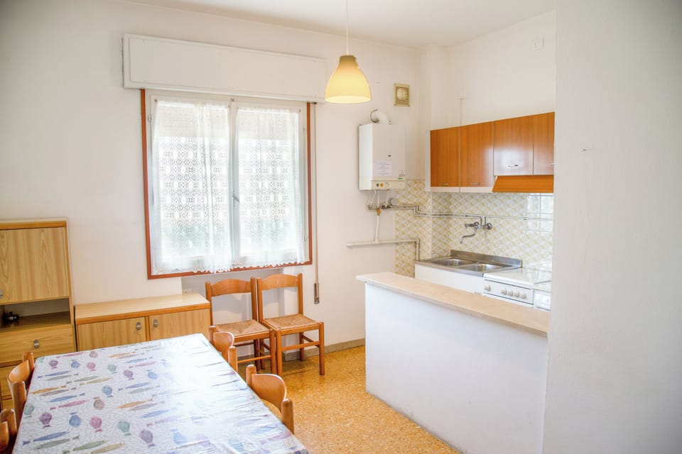 Apartment, 2 Bedrooms, Balcony, City View | Private kitchen