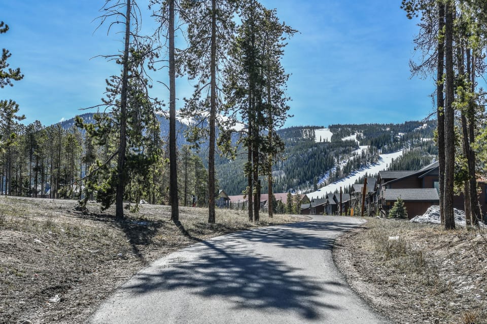 Bike path towards the ski mountain #winter