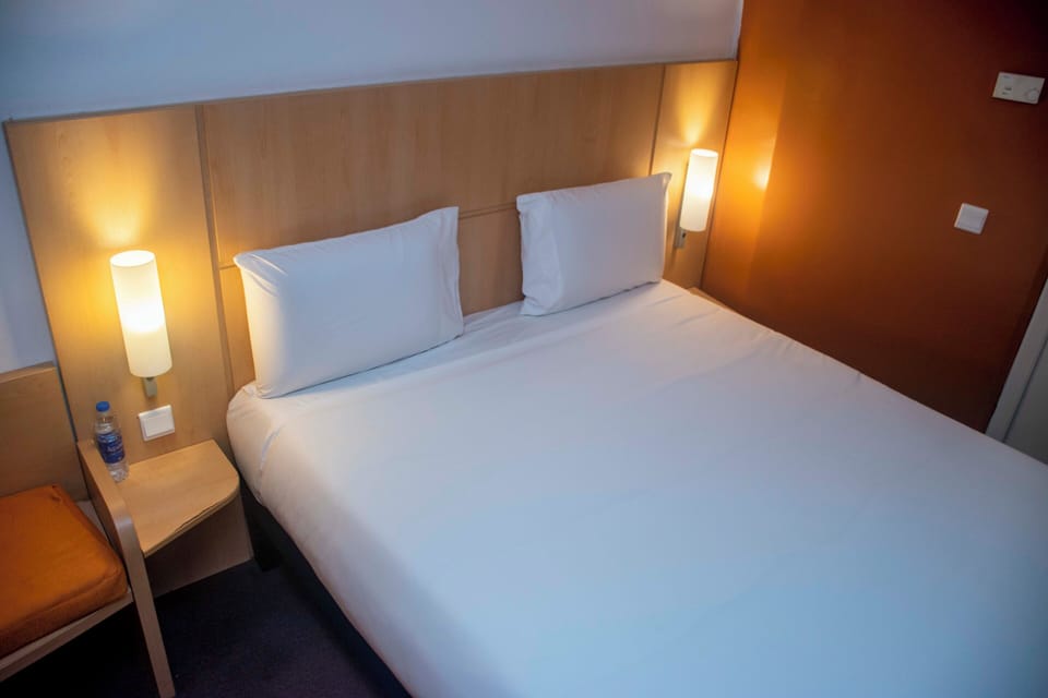 Family Suite, City View | Free WiFi, bed sheets
