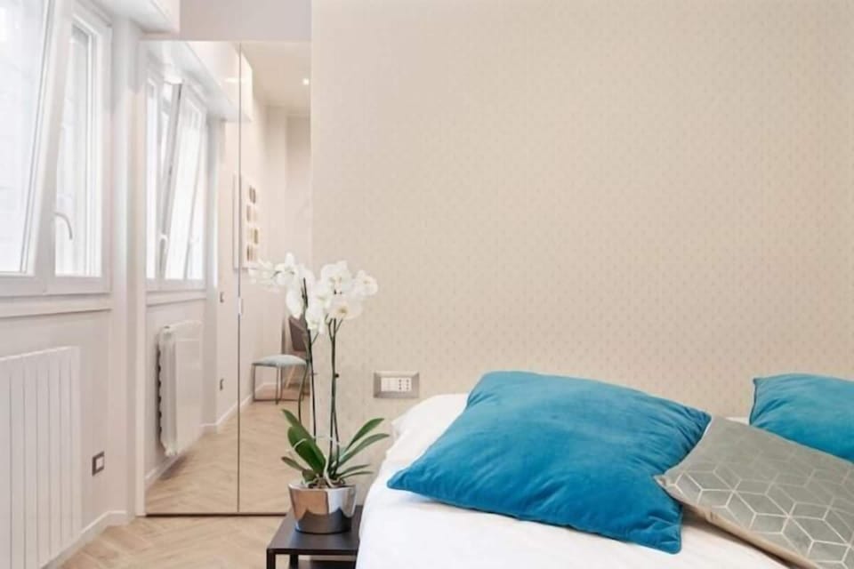 Camera doppia - NO Cucina | Blackout drapes, iron/ironing board, free WiFi