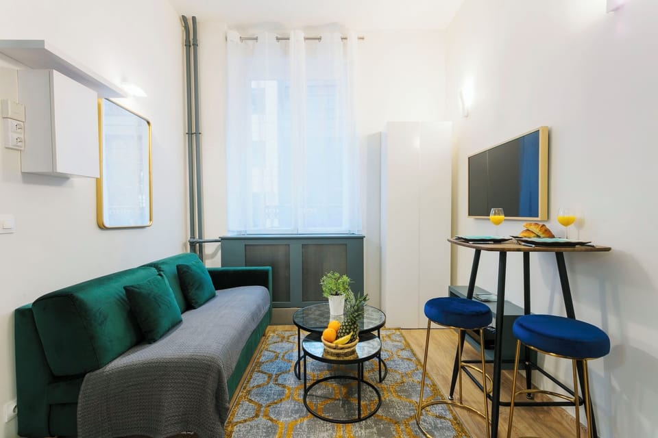 City Studio, 1 Queen Bed with Sofa bed, Non Smoking, City View | Iron/ironing board, cribs/infant beds, travel crib, free WiFi