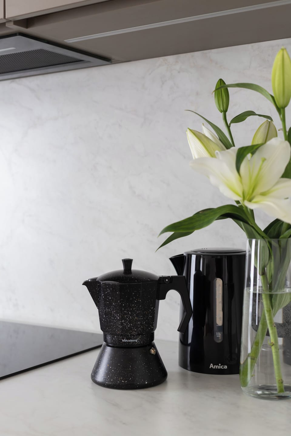 Apartment, Balcony | Private kitchen | Highchair