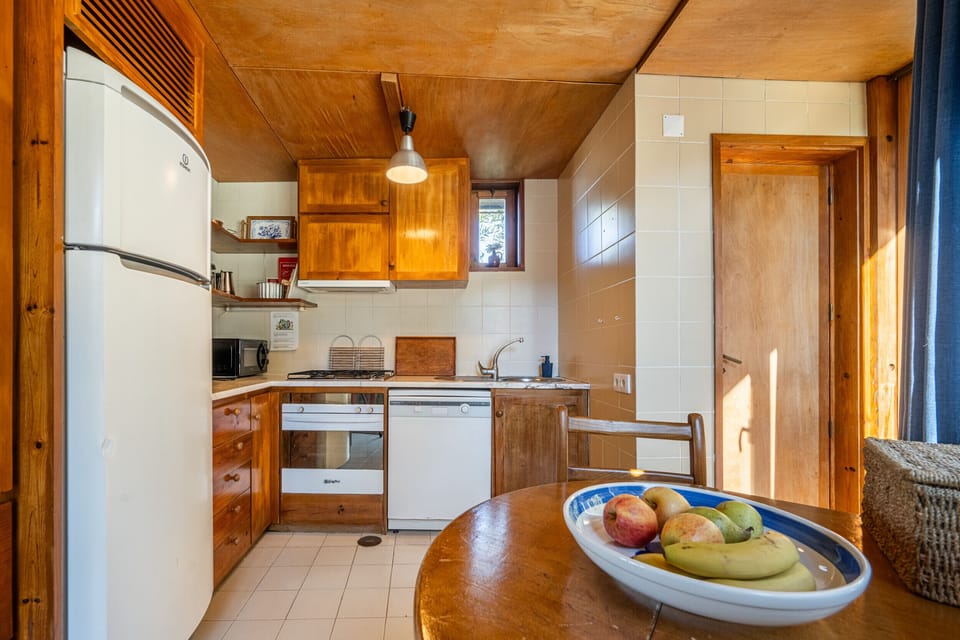Kitchen in 2-bedroom cottage V2