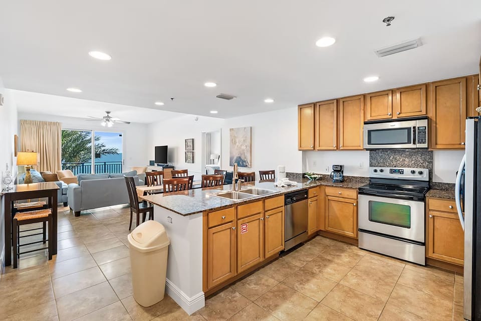 Condo, Multiple Beds (Sterling Breeze 307B) | Private kitchen | Oven, toaster, cookware/dishes/utensils