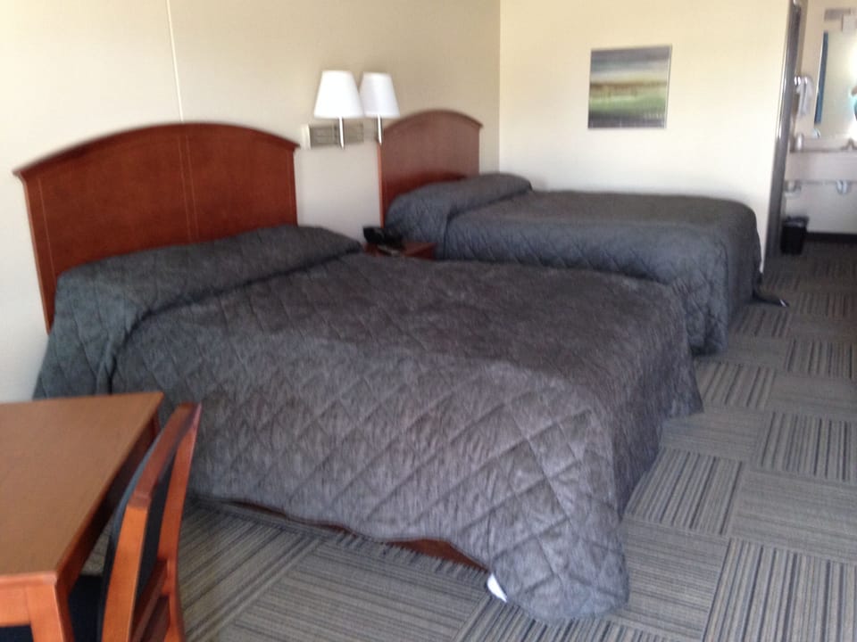 Double Room | Iron/ironing board, free WiFi