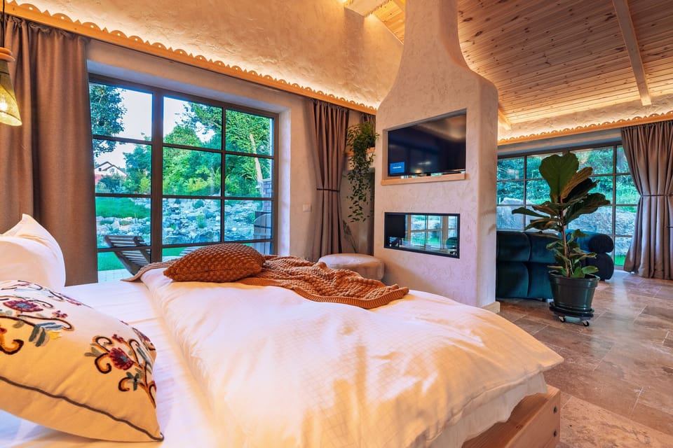 Superior Chalet | Soundproofing, iron/ironing board, free WiFi