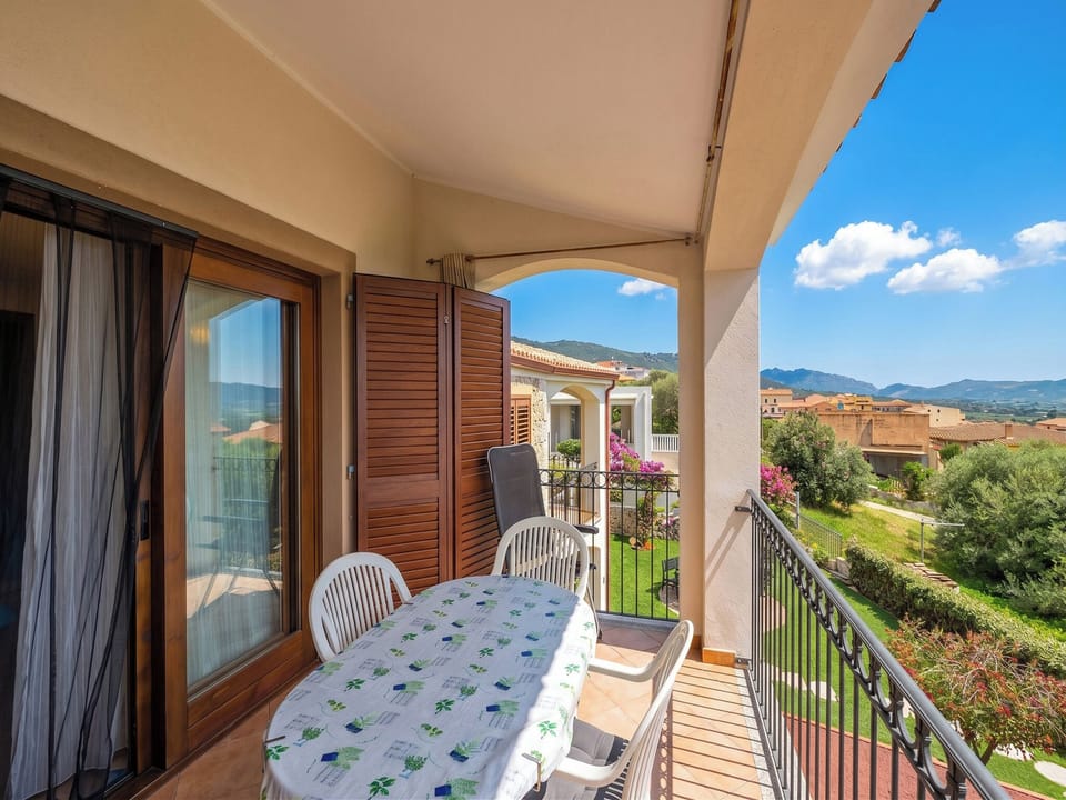 Apartment, 2 Bedrooms, Balcony, Pool View | Balcony