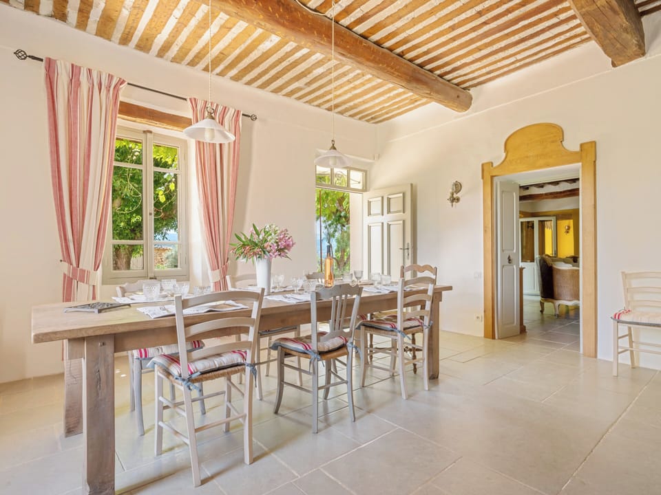 Villa for rent in Saint Saturnin d'Apt