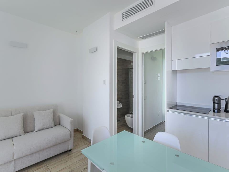 Apartment, 1 Bedroom | Living room