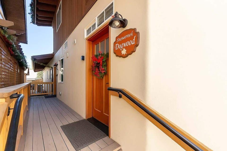 Dogwood Suite entrance!!