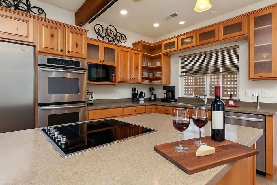 Plenty of counter space to cook