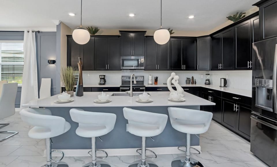 Kitchen with kitchen island seating for 4