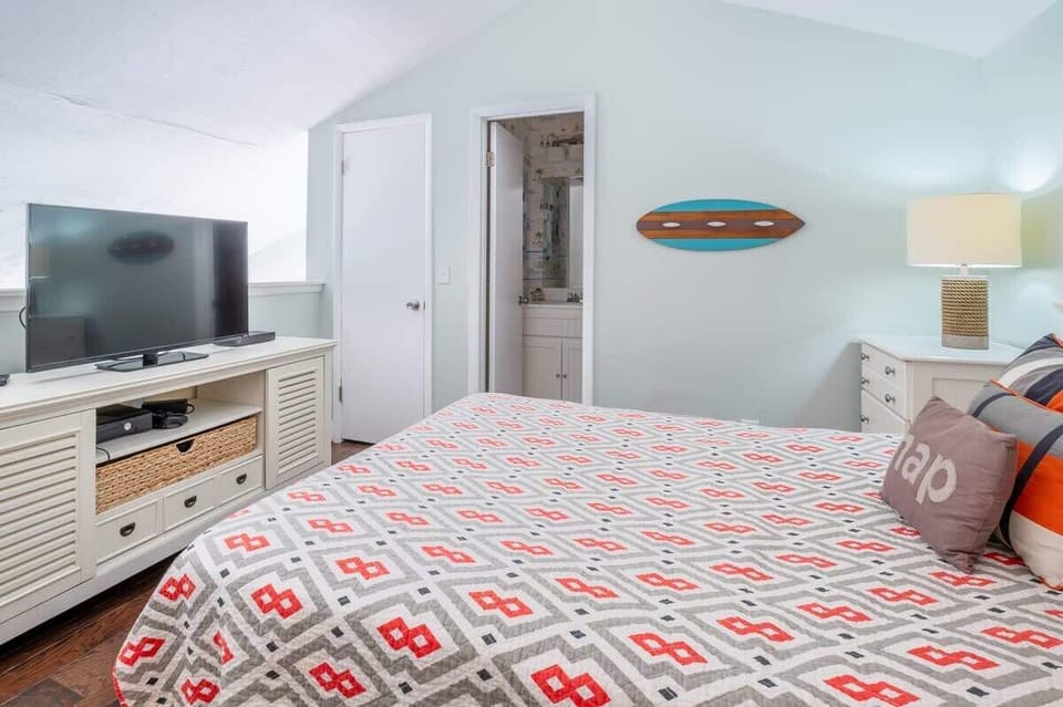 Oceanfront Loft Bedroom Suite