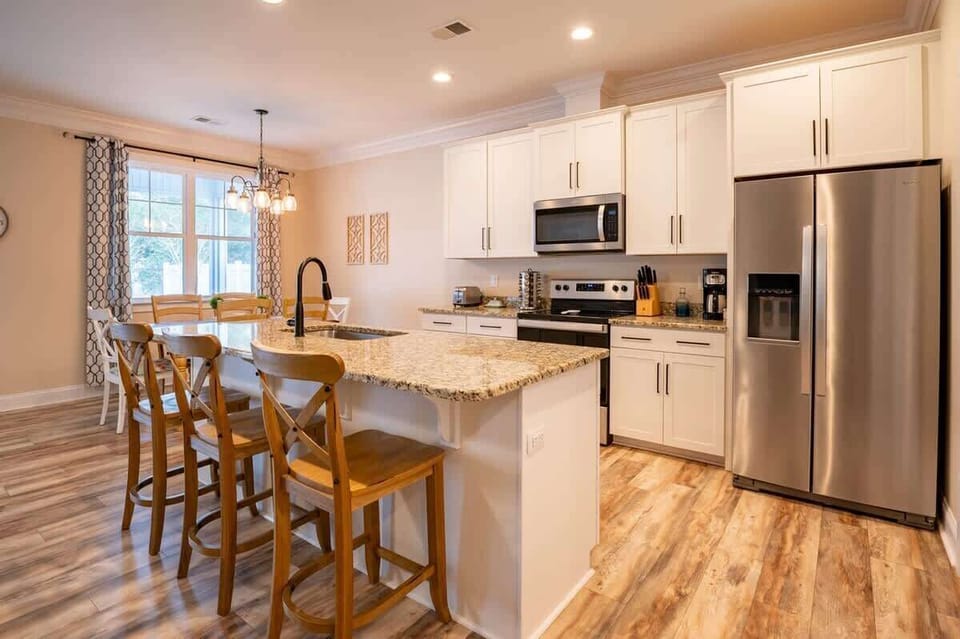 Kitchen Seats 3 at Island