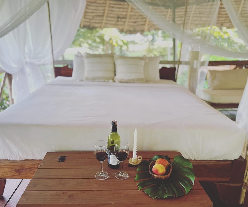 Family Tree House, 2 Bedrooms | In-room safe, blackout drapes, free WiFi, bed sheets