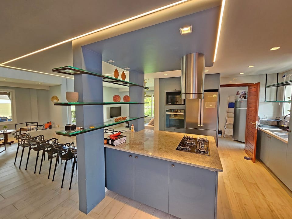 Basic Chalet | Private kitchen | Cookware/dishes/utensils