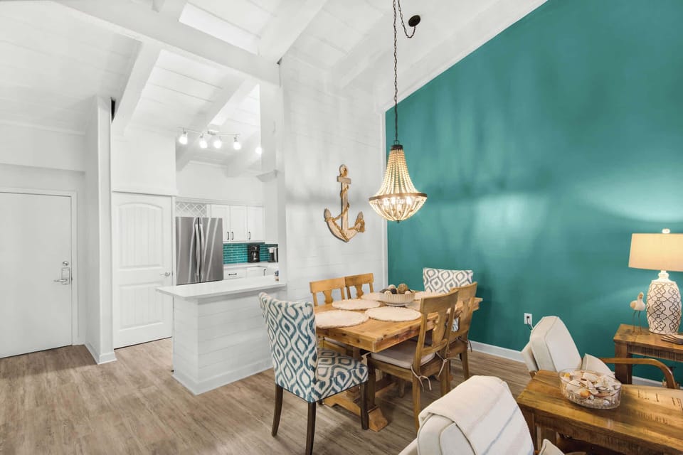 Pull up a chair, fill your plate, and let the good times roll! Our dining area is made for memorable meals and even better conversations.