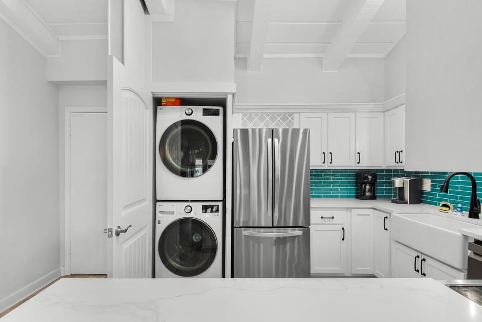Pack light, stay long! Our laundry setup makes it easy to refresh, rewind, and keep your vacation wardrobe spotless.