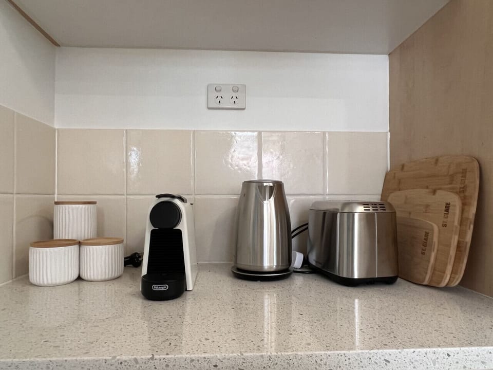 Coffee and toast, yes!